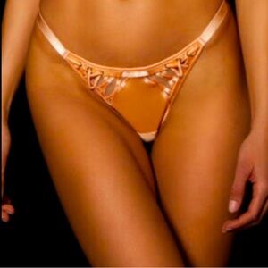 Honey burdette Shannon thing NWT